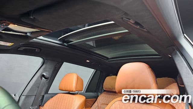 BMW X7 2024 — Photo 9/34