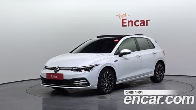 Volkswagen Golf 2023 — ფოტო 1/20