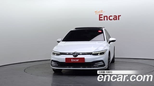 Volkswagen Golf 2023 — ფოტო 3/20