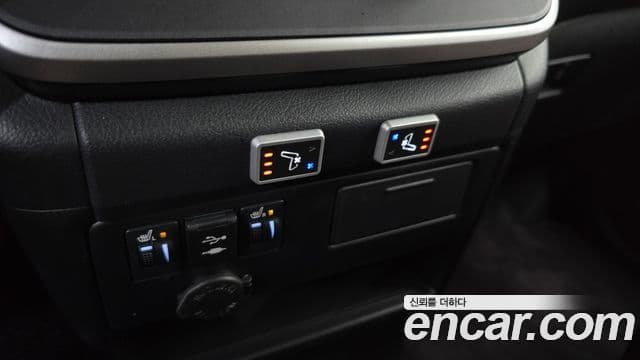 Toyota Sienna 2020 — Photo 2/20
