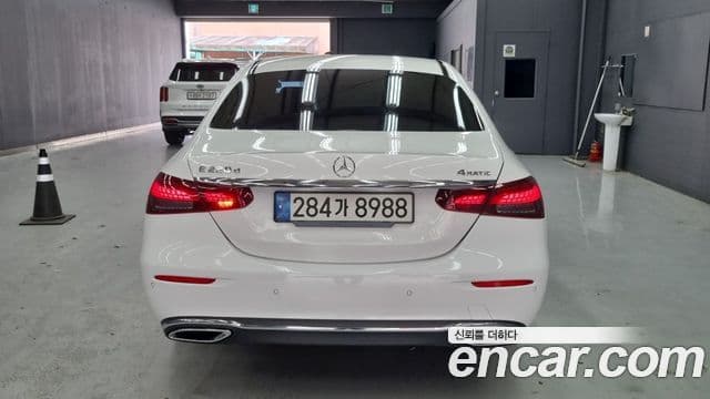 Mercedes-Benz E-Class 2022 — Şəkil 3/18