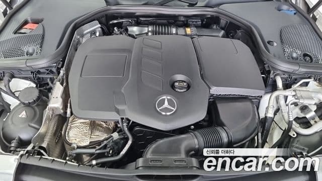 Mercedes-Benz E-Class 2022 — Şəkil 14/18