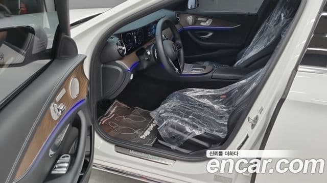Mercedes-Benz E-Class 2022 — Şəkil 15/18
