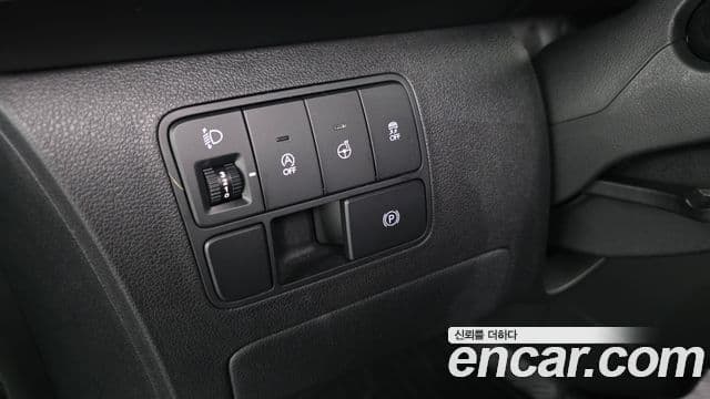 Hyundai Staria 2025 — ფოტო 18/20
