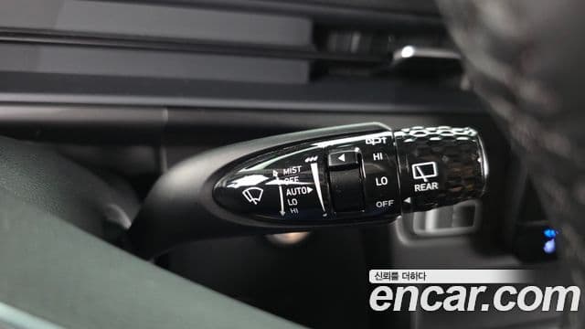 Hyundai Staria 2025 — ფოტო 19/20