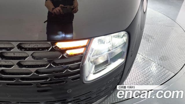 Hyundai Staria 2025 — Photo 7/32