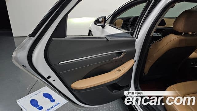 Hyundai Sonata Hybrid 2019 — Photo 22/30