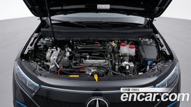 Mercedes-Benz EQB 2025 — ფოტო 7/12