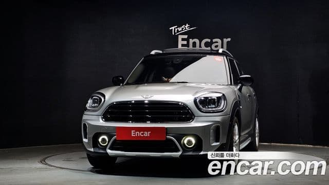 Mini Cooper Countryman 2023 — ფოტო 31/33