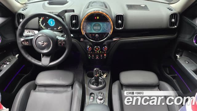Mini Cooper Countryman 2023 — ფოტო 15/33