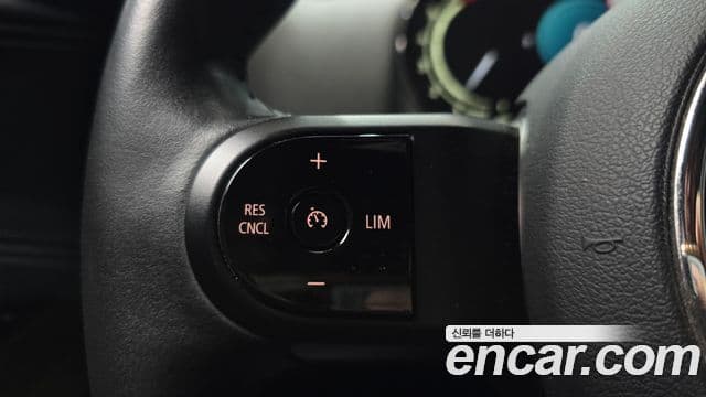 Mini Cooper Countryman 2023 — ფოტო 11/33