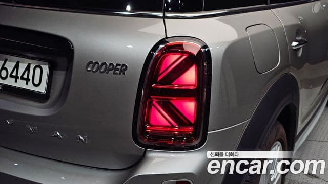 Mini Cooper Countryman 2023 — ფოტო 18/33