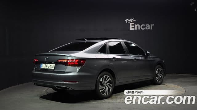 Volkswagen Jetta 2021 — Şəkil 2/20