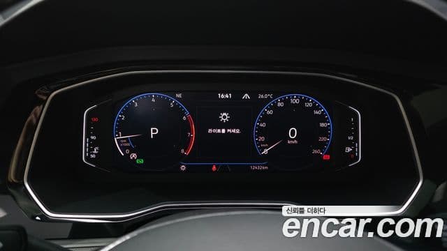 Volkswagen Jetta 2021 — Şəkil 8/20