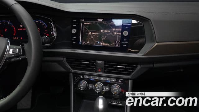 Volkswagen Jetta 2021 — Şəkil 14/20
