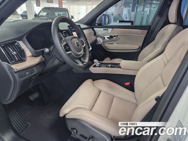 Volvo XC90 2025 — Şəkil 8/20