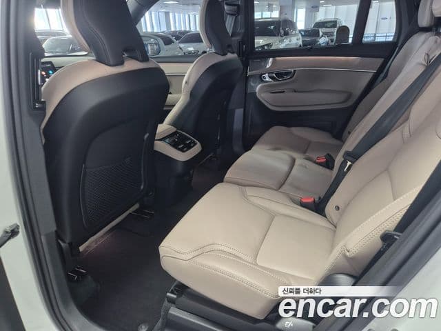 Volvo XC90 2025 — Şəkil 10/20