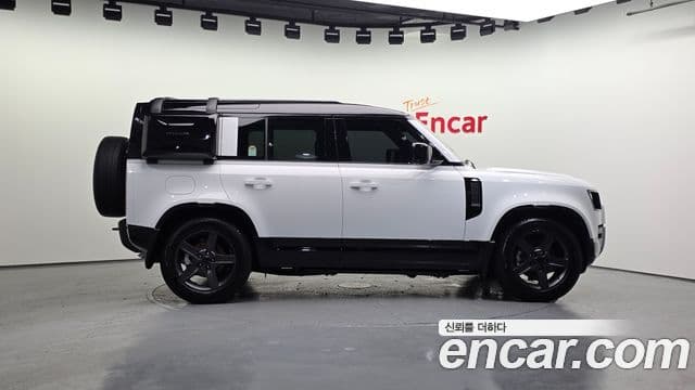 Land Rover Defender 2026 — ფოტო 5/20