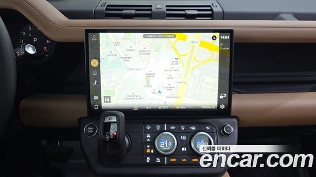 Land Rover Defender 2026 — ფოტო 14/20