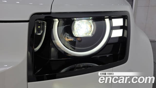 Land Rover Defender 2026 — ფოტო 17/20