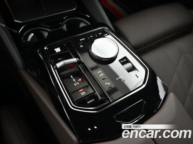 BMW 5 Series 2023 — ფოტო 20/20