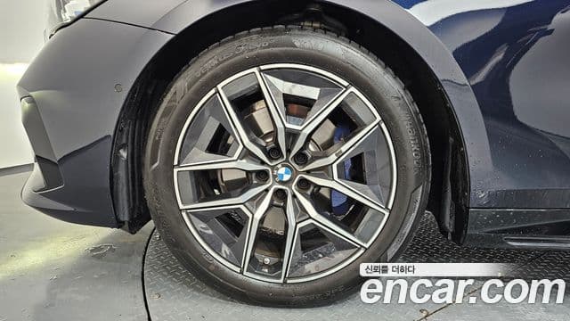 BMW 5 Series 2025 — Şəkil 5/20