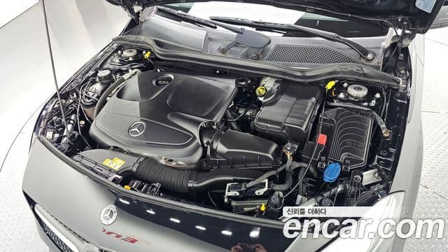 Mercedes-Benz A-Class 2018 — Şəkil 9/20