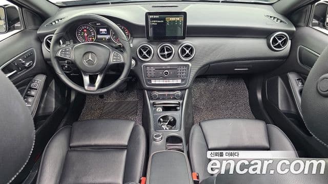 Mercedes-Benz A-Class 2018 — Şəkil 20/20