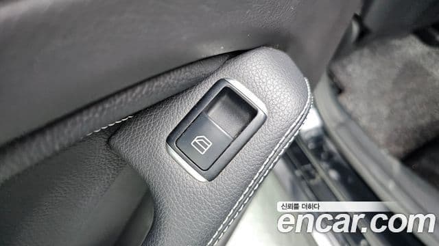 Mercedes-Benz A-Class 2018 — Şəkil 6/20
