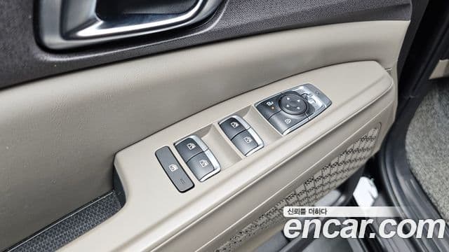 Kia Carnival 2025 — ფოტო 18/20