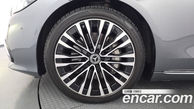 Mercedes-Benz S-Class 2022 — ფოტო 5/20