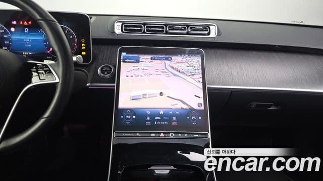 Mercedes-Benz S-Class 2022 — ფოტო 14/20