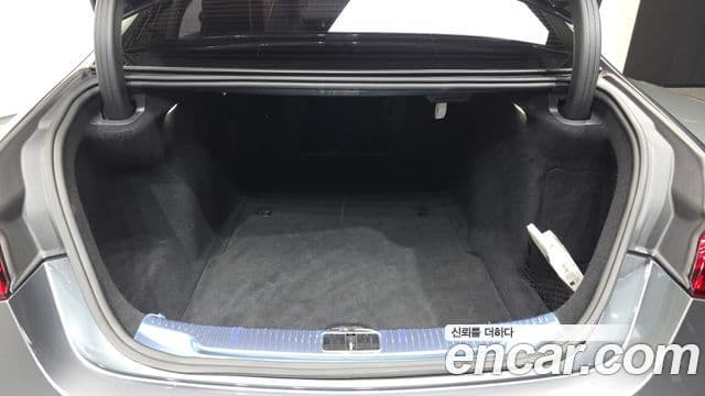 Mercedes-Benz S-Class 2022 — ფოტო 20/20