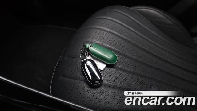 Mercedes-Benz S-Class 2022 — Photo 4/30