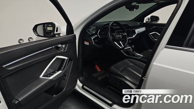 Audi Q3 2020 — ფოტო 10/20