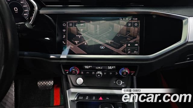 Audi Q3 2020 — ფოტო 14/20