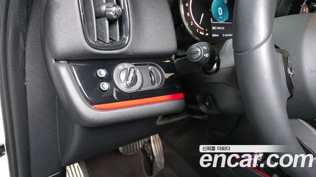 Mini Cooper S Countryman 2023 — ფოტო 17/20