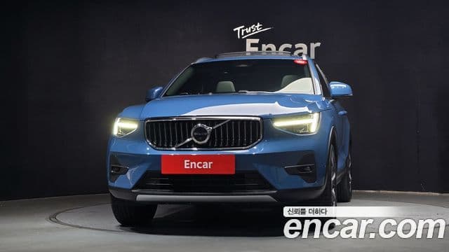Volvo XC40 2025 — Şəkil 3/20