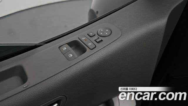 Hyundai Staria 2024 — Şəkil 16/20