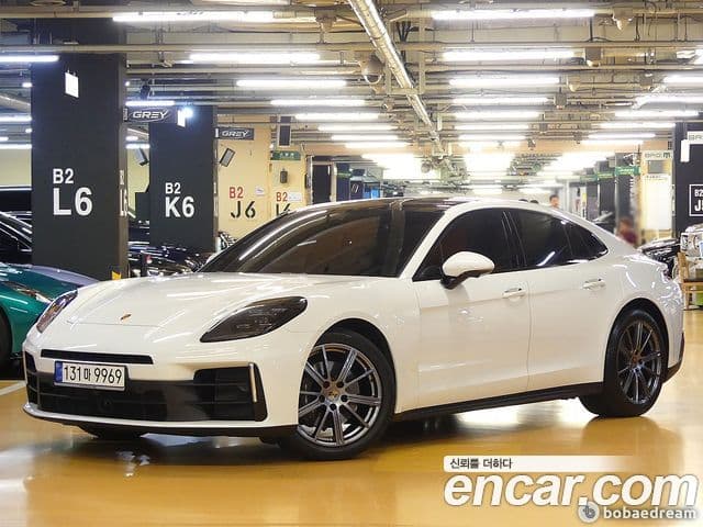 Porsche Panamera 2024 — Photo 2/20