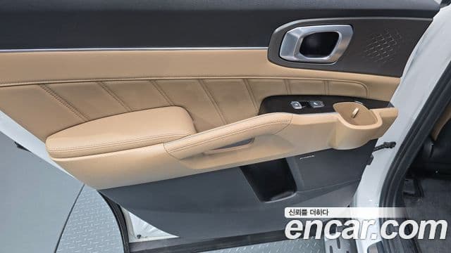 Kia Sorento 2024 — Photo 8/35