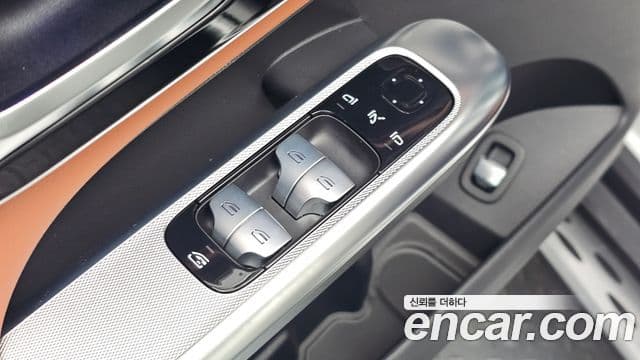 Mercedes-Benz GLC-Class 2024 — Şəkil 24/35