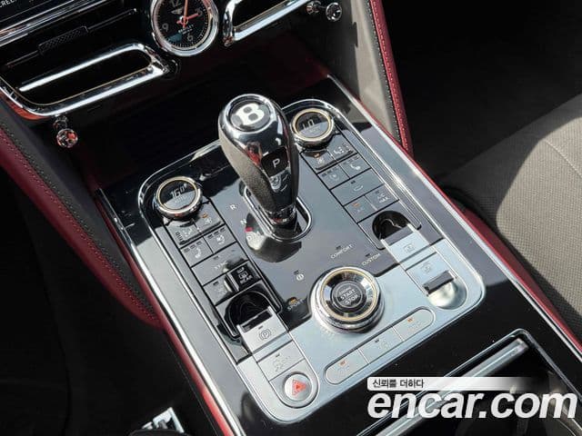 Bentley Flying Spur 2023 — Photo 14/20