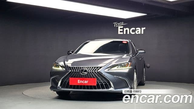Lexus ES300h 2023 — ფოტო 3/20