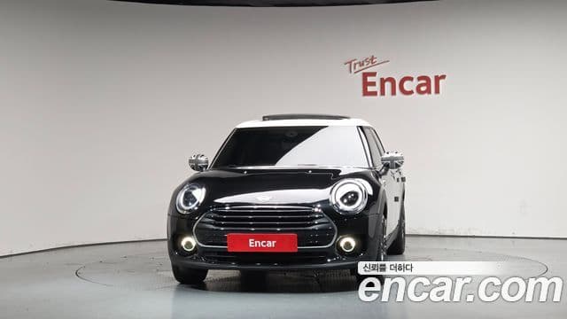 Mini Cooper Clubman 2023 — Фото 3/20