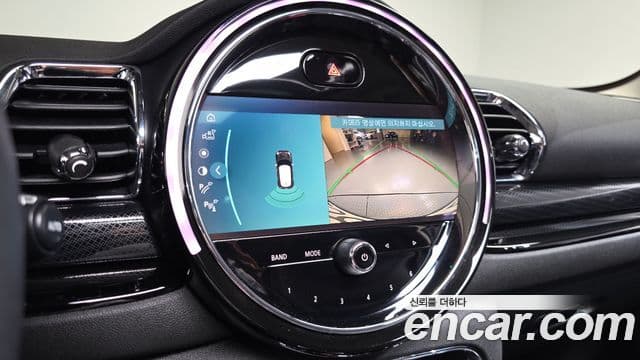 Mini Cooper Clubman 2023 — Фото 14/20