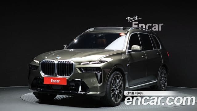 BMW X7 2025 — Фото 1/20