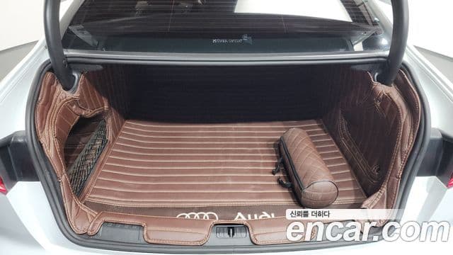 Audi A6 2020 — Şəkil 17/20