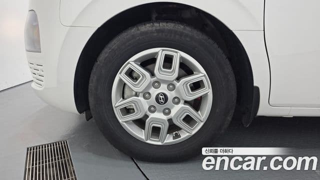 Hyundai Staria 2024 — ფოტო 5/20