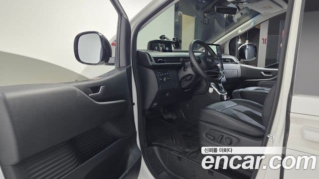 Hyundai Staria 2024 — ფოტო 10/20